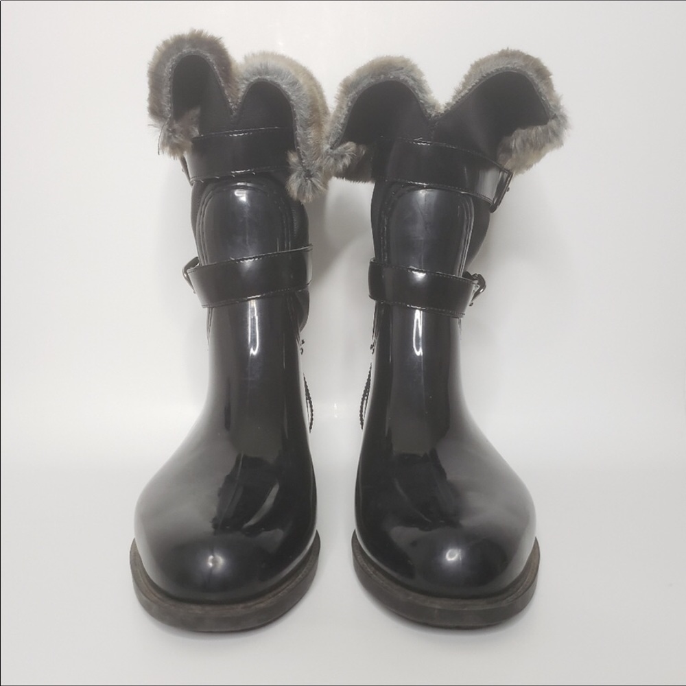 Stuart Weitzman Snowflake Faux Fur Lined Rain Boot - image 2